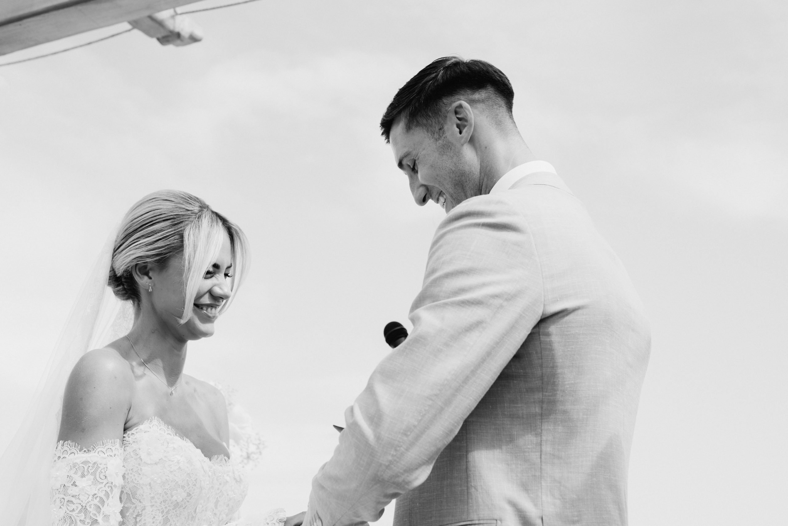 In studio - dokumentarno emotivne fotografije vjenčanja 2 Jessica James 399 scaled